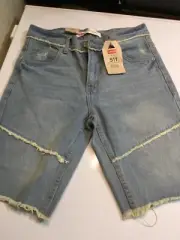 Levi 511 NWT Size 16 Distressed Cut Offs Waist 28 light wash slim leg