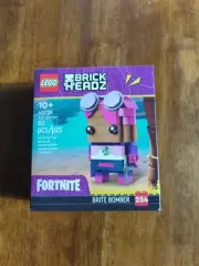 NEW & SEALED LEGO Brickheadz 40728 Fortnite Brite Bomber