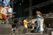Meta & The Cornerstones at the Quebec Festival D ete on July 5 201- Old Photo 16