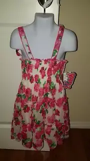 NWT UNIK Girl's Size 6 Floral Rose Dress - Stretchy top material Beautiful Dress