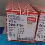 One New pressure transmitter For Danfoss AKS 33 060G2104 Free Shipping
