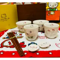 在飛比找蝦皮購物優惠-HelloKitty 凱蒂貓和風陶瓷碗～杯 ～筷子～筷架 木