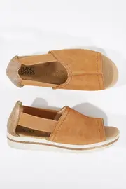 Lori Flat--PLA-LORI