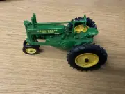 LP77317 John Deere ERTL 1/16 H Tractor