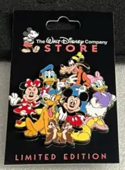 DEC Walt Disney Company Mickey & Friends Pluto Goofy Chip N Dale Cluster LE Pin