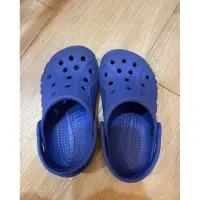 在飛比找蝦皮購物優惠-二手童鞋 crocs 卡駱馳 尺寸6 當室內鞋穿，九成新 需