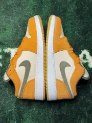 Air Jordan 1 Low SE Light Curry GS Youth 6.5 DJ0342-102 Brand New