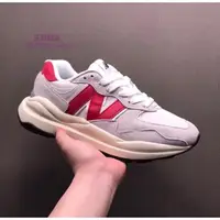 在飛比找蝦皮購物優惠-正品現貨 New Balance 5740 系列 灰紅色 休