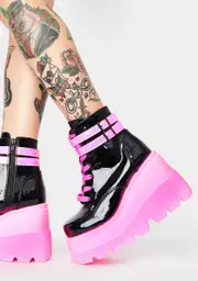 [Demonia] Pink UV Patent Technopagan Boots