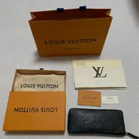 在飛比找PopChill優惠-[二手] LOUIS VUITTON全牛皮拉鍊長夾M6017