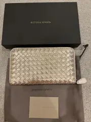 NWT BOTTEGA VENETTA INTRECCIATO LEATHER Zippy LONG WALLET Rose Gold Metallic