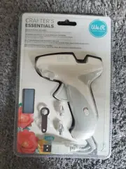 We R Memory Keepers Essentials Crafters, Mini Glue Gun Kit 662067