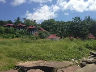 西哈努克馬利布小屋Malibu Bungalows Sihanoukville