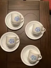 CORELLE “VINTAGE BLUE” CUPS & SAUCERS ~ BRAND NEW OUT OF BOX ~ SET OF 4
