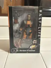 NECA VALVE: HALF-LIFE 2 Dr. Gordon Freeman Figure (2018) HTF VTG RARE
