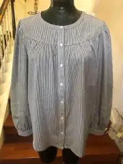 Ann Taylor Striped Top White/Gray Long Sleeves Front Buttons NWT Large