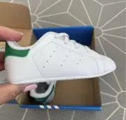Adidas orginials Stan smith crib II. Brand new in box. Size 4k. RRP $60.