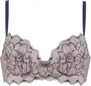 [Wacoal] BRB476 Bra, Goddess Secret, Marshmallow Feel, Improves Adhesion, Fits Into Gap