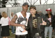 Simon Webbe from Blue and Sean Paul pose backstage at 958 Capital- 2004 Photo 1