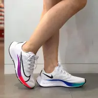 在飛比找Yahoo!奇摩拍賣優惠-NIKE ZOOM PEGASUS 37 白黑 彩虹 休閒 