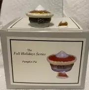 PORCELAIN HINGED BOX Pumpkin Pie w/ Slice Trinket PHB New in Box