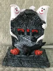 COYNES - SOFT RUBBER VIBRATION ACTIVATED TOMBSTONE- LAUGHS AND WIGGLES