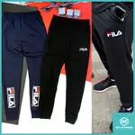 DOT 潮流小物 FILA X SEOUL 漢城企劃 刺繡 小LOGO 後小腿 方形LOGO 運動褲 長褲 棉褲 黑 藍