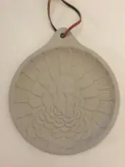 Home Styles By Hermitage Pottery Round Stone Clay Tom Turkey Cookie Mold 1999