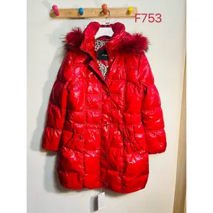 di marzia （m)新品🎈🎈專櫃高單紅色毛領連帽長版羽絨保暖外套 （M)