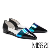 在飛比找momo購物網優惠-【MISS 21】前衛時髦幻彩膠片異材質尖頭低跟鞋(黑)