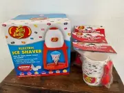Jelly Belly Electric Ice Shaver Snow Cone Machine and Serving Cups/Spoons