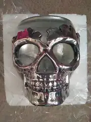 Bath & Body Works Light-Up Color Changing Skull Water Globe 3 Wick Holder New