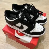 在飛比找蝦皮購物優惠-NIKE DUNK LOW 黑白熊貓大童鞋23cm