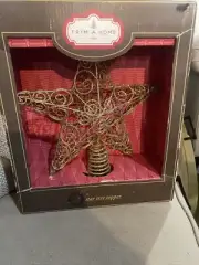 Star Silver Filigree Wire Christmas Holiday Tree Topper 11 5/8" T x 10" W