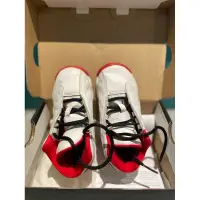 在飛比找蝦皮購物優惠-Jordan 11 Retro 喬丹11代 童鞋 二手 12