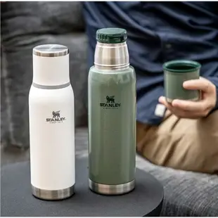 【新貨】STANLEY  冒險系列 不鏽鋼 真空 保溫瓶 0.75L 1L 錘紋綠 極地白   露營 野餐