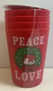 New Peanuts Snoopy Peace & Love 4 Pack of 16oz Plastic Cups