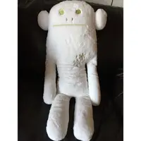 在飛比找蝦皮購物優惠-日本帶回 宇宙人雪花猴子 大娃娃 抱枕靠枕