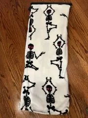 Betsey Johnson Halloween Skeleton White Plush Soft Blanket NEW