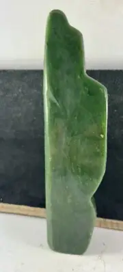 Tumble free form 650gm top Quality crystals tower Nephrite Jade 1PC decoration