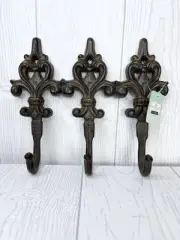 Buttercream Fleur de Lis Metal Hooks Rustic Country look Primitive New