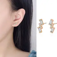 在飛比找momo購物網優惠-【Emi 艾迷】朴敏英 同款方塊堆疊鋯石925銀針耳環(韓劇