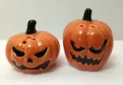 HALLOWEEN Pumpkin MINI Salt And Pepper Set Collectible Cracker Barrel NEW