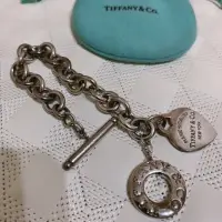 在飛比找蝦皮購物優惠-TIFFANY & Co. 純銀 心型吊飾針扣手鏈