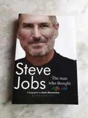 Steve Jobs The Man Who Thought Different Paperback