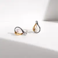在飛比找momo購物網優惠-【MIESTILO】共融｜水滴耳環(雙色設計 白鋼項鍊 水滴