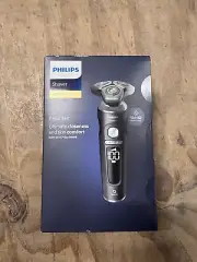 New Philips Series 9000 Prestige Skiniq Electric Shaver Refresh