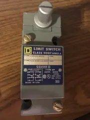 SQUARE D HEAVY DUTY LIMIT SWITCH NO LEVER ROTARY 2NC/2NO 10A @600V AC NEW ELC16