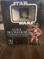 Gentle Giant Star Wars Luke Skywalker X-Wing Pilot Gear Bust 1328/7500