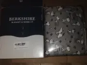 Berkshire Peanuts Mini Poses & Paws Twin Sheets Set Gray
